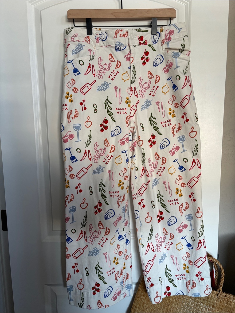 Bagatelle Dolce Vita Summer Vegetable Lobster White Pant